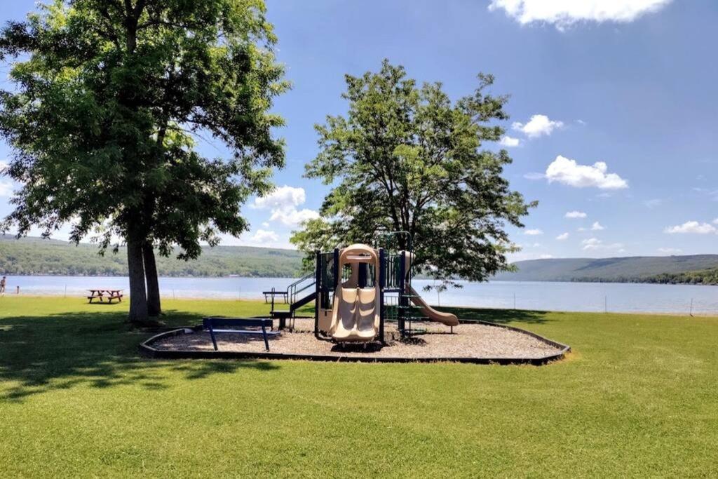 The Modern Forge Ny, Honeoye Lake 외부 사진